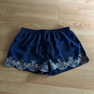 NEW Mine Blue Floral Design Casual Shorts Medium
